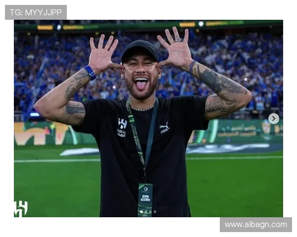 王钰栋庆祝舞内马尔点赞太棒了