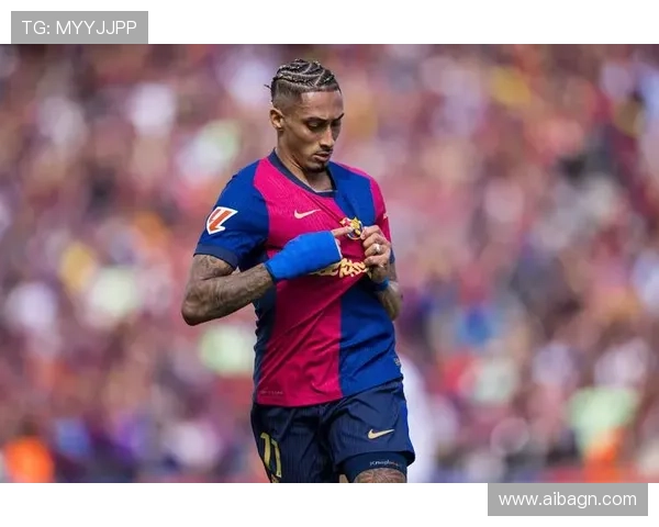 莱万：狗剩头六个月堪比金球 拉菲尼亚有望夺奖